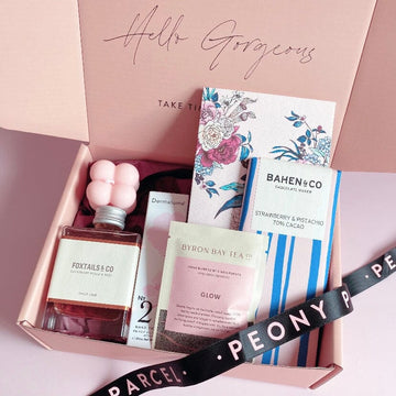 Merry Merry Gift Box Peony Parcel