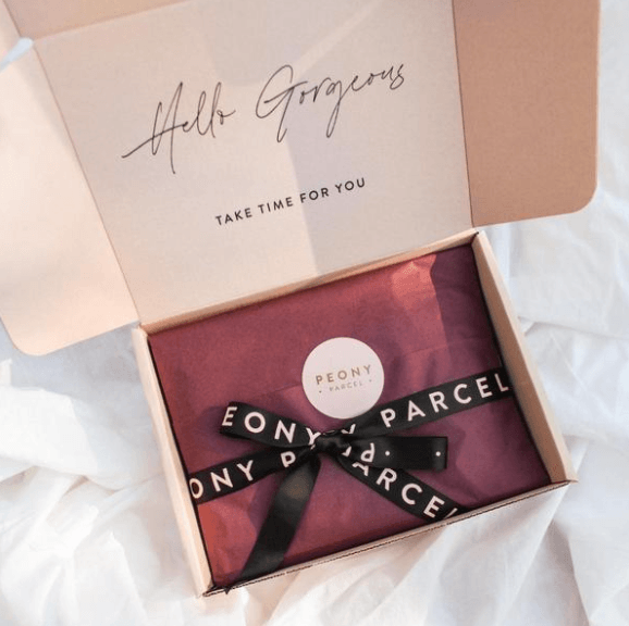 POSITIVE VIBES PAMPER GIFT BOX Peony Parcel